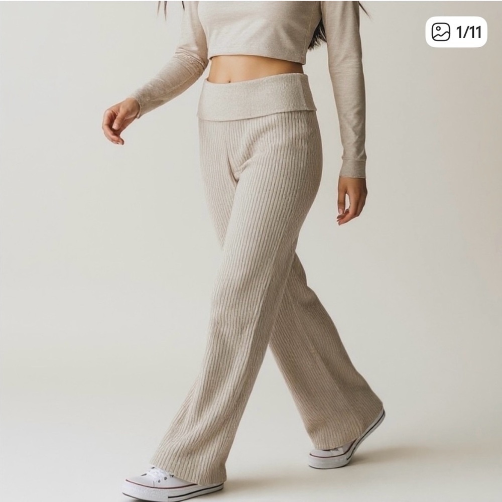 Aerie Sweater Knit Fold Over Flare Leg Lounge Pants Size small high waist